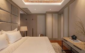 Hotel Fairmount Plaza Suites Near Airport Igi